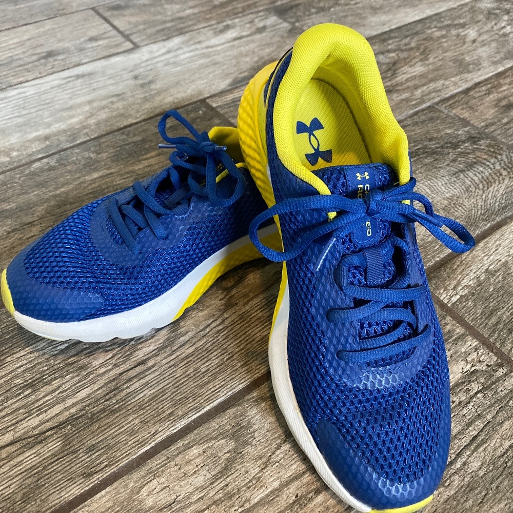 Under Armour Boys Shoes